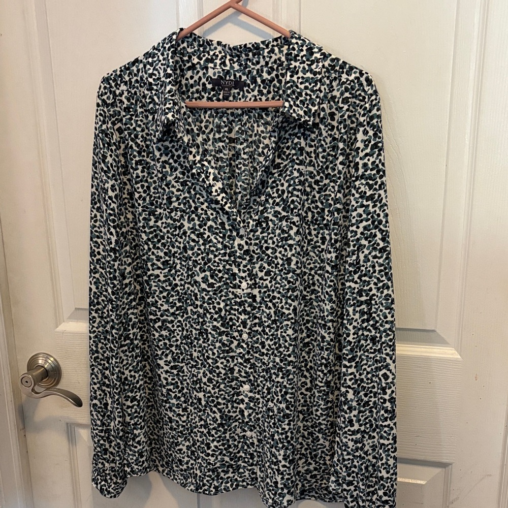 NYDJ Teal and Black Patterned Blouse New, Worn only once